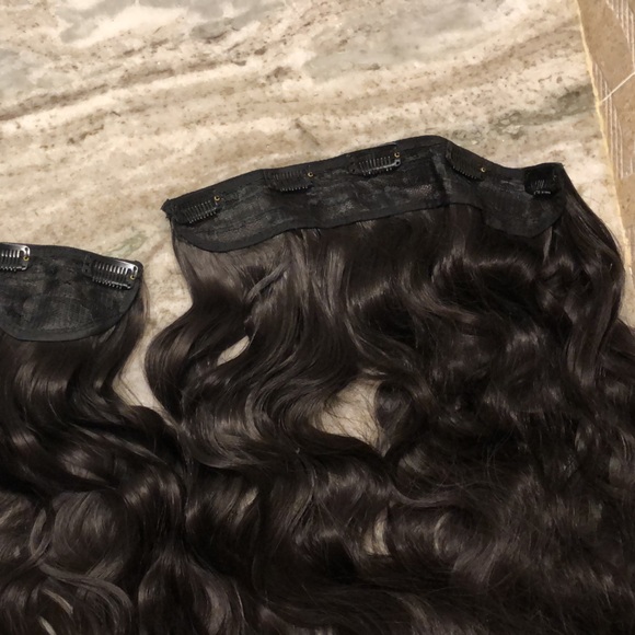 Hair Extensions - Picture 1 of 4